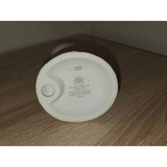 Precious Moments “To the Apple of God’s Eye” Model #522015, Original Box 1993 - Picture 7 of 7